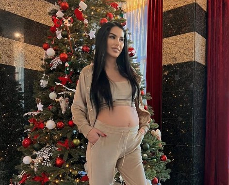 Daniela Crudu, din nou gravidă. Vedeta va deveni mamă de băiat și s-a gândit deja la nume