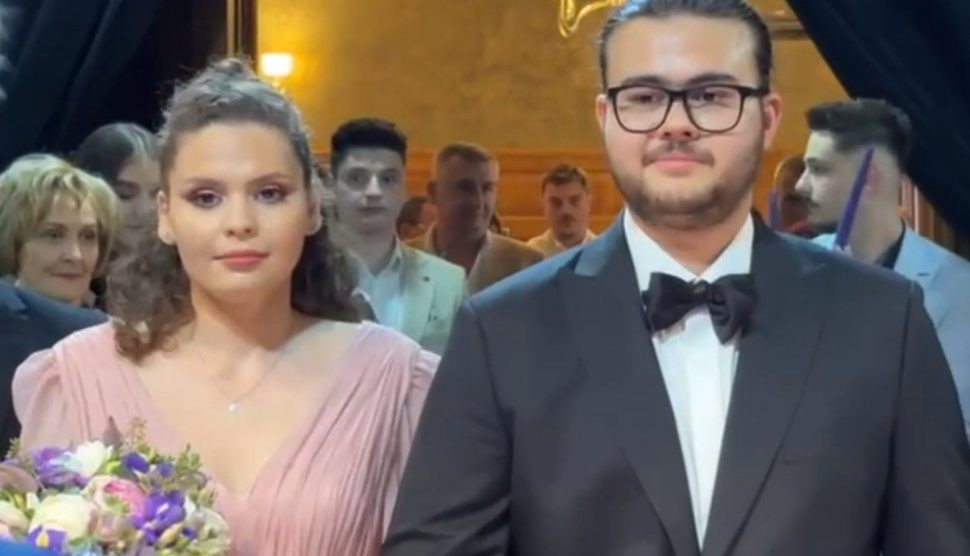 Marcel Ciolacu, socru mare! Fiul s-a căsătorit cu aleasa inimii: „Sper să mă facă bunic cât mai curând”