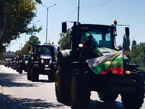 Europa, în haos după ridicarea embargoului pe cereale ucrainene. Fermierii bulgari au blocat punctele de trecere a frontierei cu România