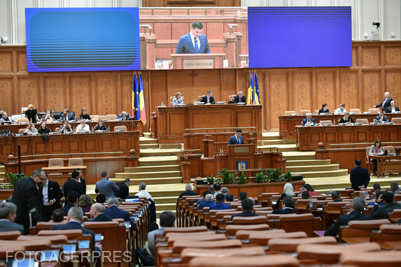 Plenul Camerei Deputaților dezbate moțiunea simplă depusă de USR și Forța Dreptei împotriva ministrului Finanțelor. Boloș, acuzat că are „o viziune îngustă, concentrată doar pe jupuirea privatului”