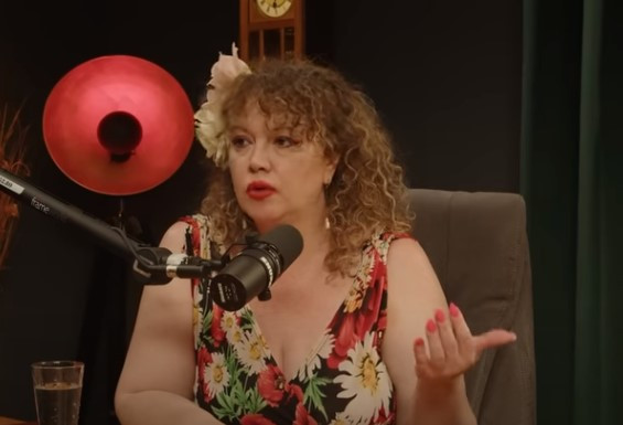 Oana Lis nu a avut ”onoarea” de a primi ”Brânza Regelui”. Soția lui Viorel Lis, ironică în legătura cu farsa unui creator de conținut