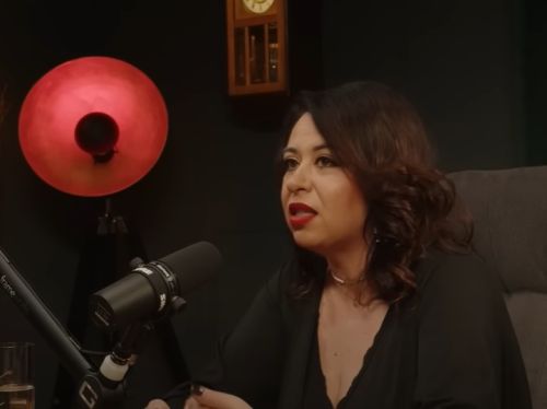 Catinca și Oana Roman nu au îngropat securea războiului. Fosta lui Marius Elisei a răbufnit din nou: „Am tăcut din respect pentru mama”