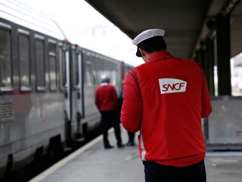 MAE: Atenționare de călătorie în Franța. Transportul public va fi perturbat din cauza unei greve generale