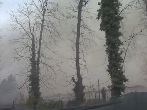 Arde restaurantul lui Pescobar din Snagov. Flăcările au cuprins peste 500 de metri pătrați