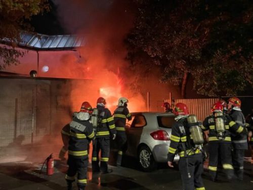 Explozie urmată de un incendiu puternic în spatele spitalului Robănescu din București