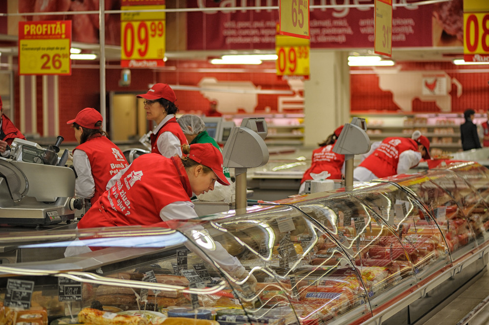 Inflația a ajuns la 14.5%. Ce produse s-au scumpit cel mai mult