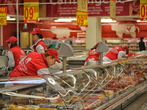 Inflația a ajuns la 14.5%. Ce produse s-au scumpit cel mai mult