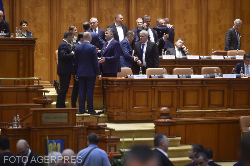 Camera Deputaților și Senatul, ședință comună pentru eliminarea pensiilor speciale ale parlamentarilor