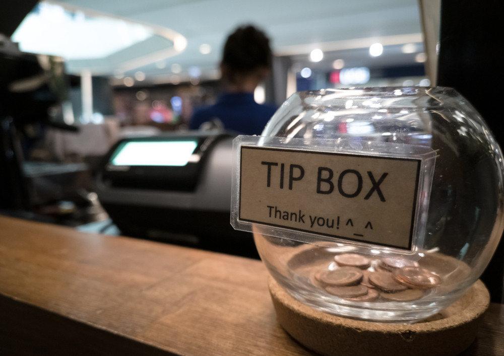 Şeful ANAF, despre bacşişul la borcan: „Proprietarii de localuri nu trebuie să mai folosească așa mecanism”