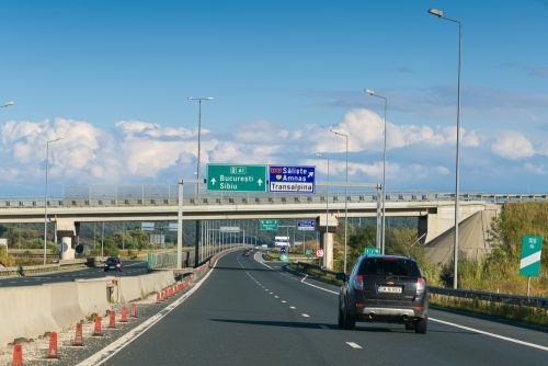 Risc crescut de accidente pe Valea Oltului din cauza defrișărilor pentru Autostrada Sibiu-Pitești