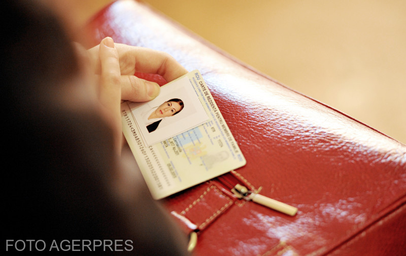 Numărul maxim de persoane care pot fi înscrise la aceeași adresă de domiciliu. Iohannis a promulgat noua lege