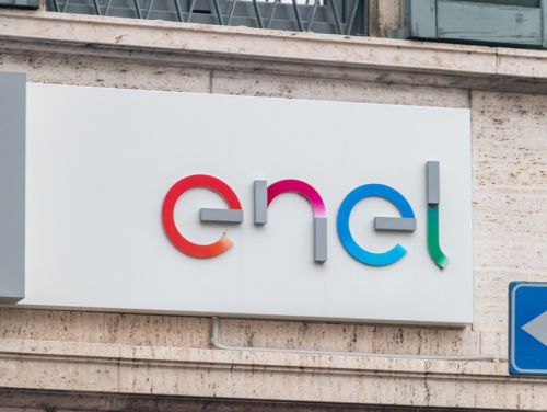 Enel a semnat vânzarea afacerii din România către grecii de la Public Power Corporation. Când se va finaliza tranzacţia în valoare de 1,26 miliarde de euro