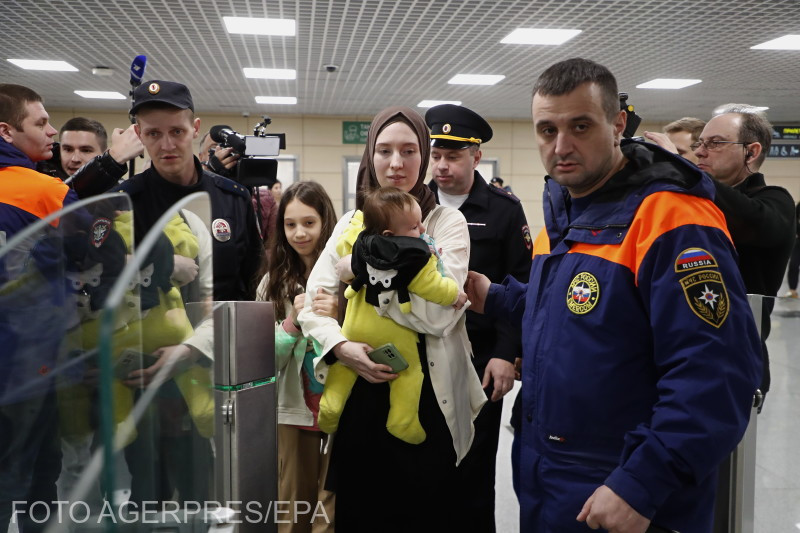 Israel: Hamas i-ar fi drogat pe ostatici ca să pară „fericiți” la eliberare. Războiul s-a mutat în sudul Fâșiei Gaza