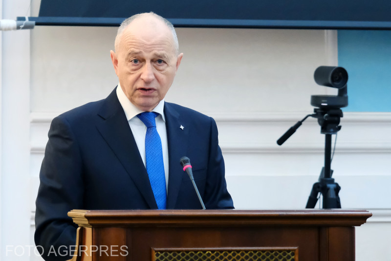 Mircea Geoană și Diana Șoșoacă, în fruntea clasamentelor încrederii și, respectiv, neîncrederii în politicieni, conform sondajului INSCOP