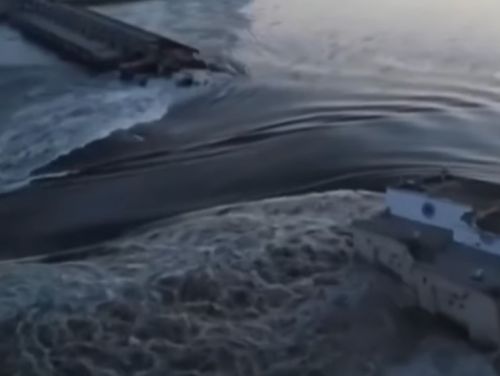 Volodimir Zelenski a convocat Consiliul de Securitate după aruncarea în aer a barajului care alimenta centrala de la Zaporojie: „Trebuie alungați din fiecare colț al teritoriului ucrainean”