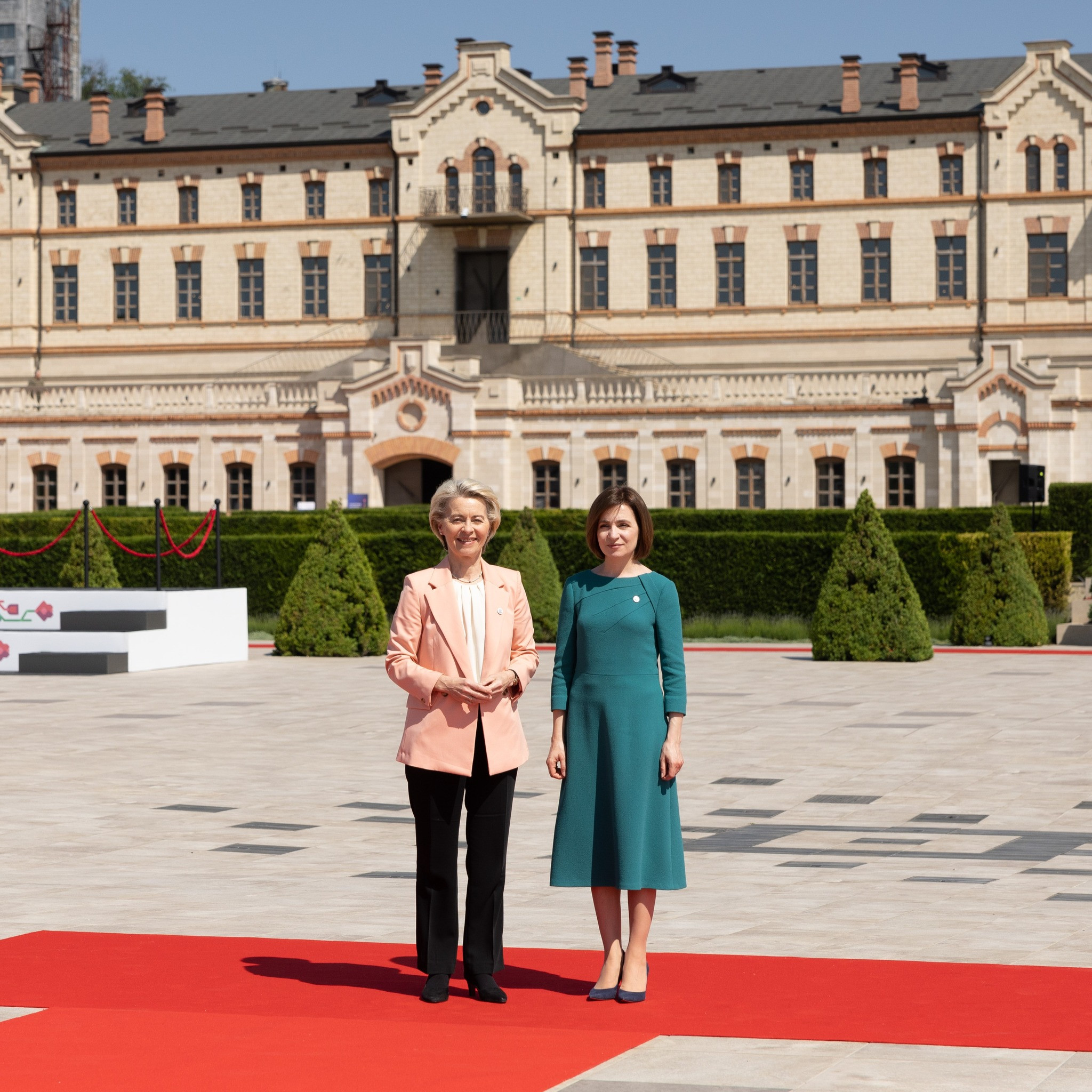 Meniul pregătit pentru liderii europeni la summitul din Moldova. Vor fi primiți cu Babă Neagră sau colțunași din dovleac murat
