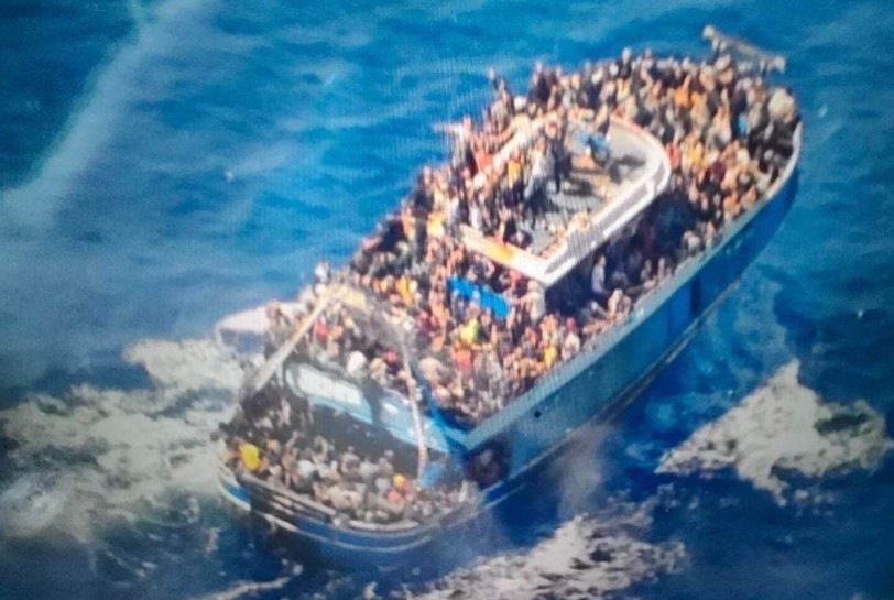 Trei zile de doliu în Grecia, după una dintre cele mai grave tragedii ale migrației ilegale. Cel puțin 79 de morți, după ce o barcă cu aproape 700 de migranți s-a scufundat