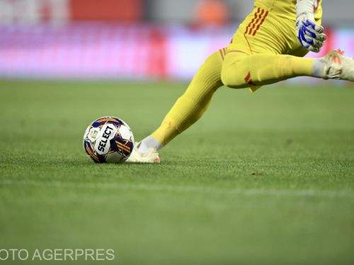 Incident șocant în căminul CS Dinamo. Un fotbalist de 14 ani și-a înjunghiat un coleg în spate cu foarfeca