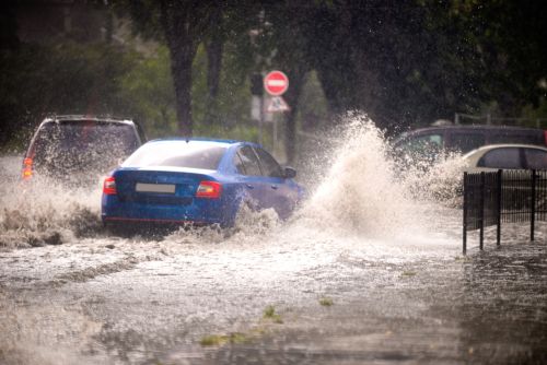 Coduri portocaliu și galben de inundații în România, Ministerul Mediului convoacă Comitetul pentru Situații de Urgență