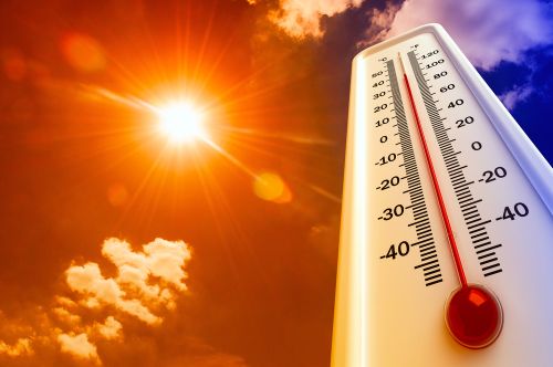Temperaturi ridicate și precipitații variabile prognozate pentru luna iulie în România