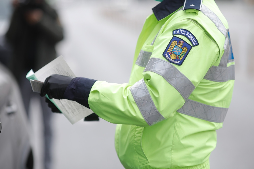 Proiect de lege: Amenzi majorate pentru gălăgia din locuințe și petreceri zgomotoase