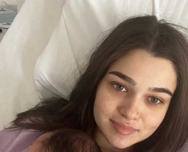 De ce a născut, de fapt, Theo Rose prin cezariană: „Eu nouă luni m-am pregătit să nasc natural și...”