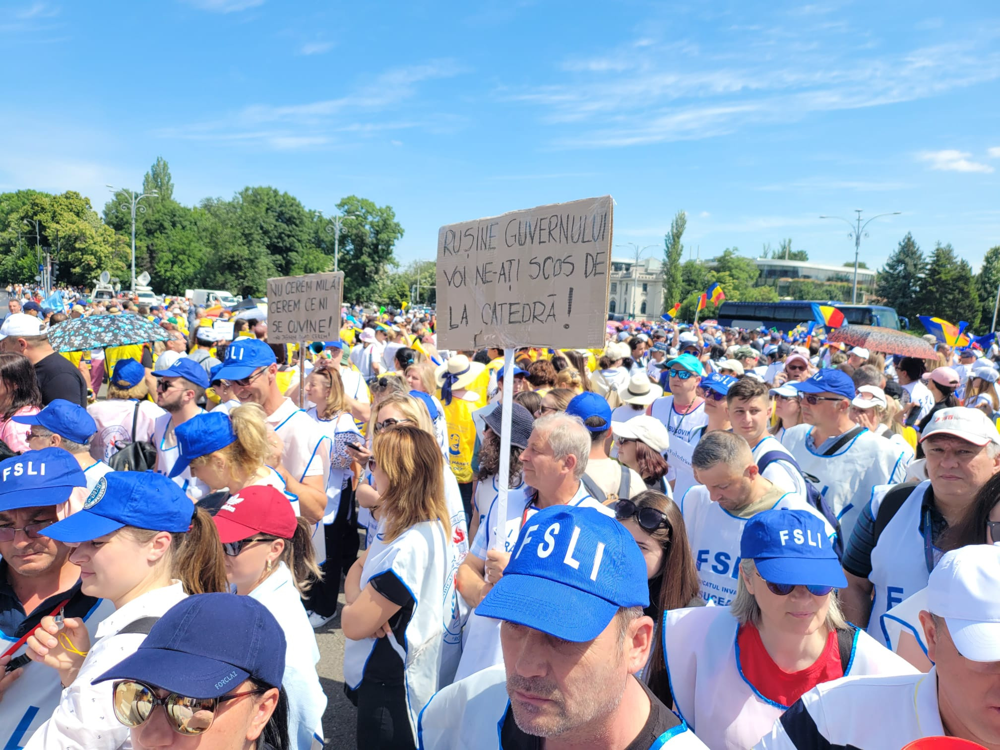 Greva profesorilor s-ar putea încheia azi. Guvernul a acceptat revendicările sindicaliștilor