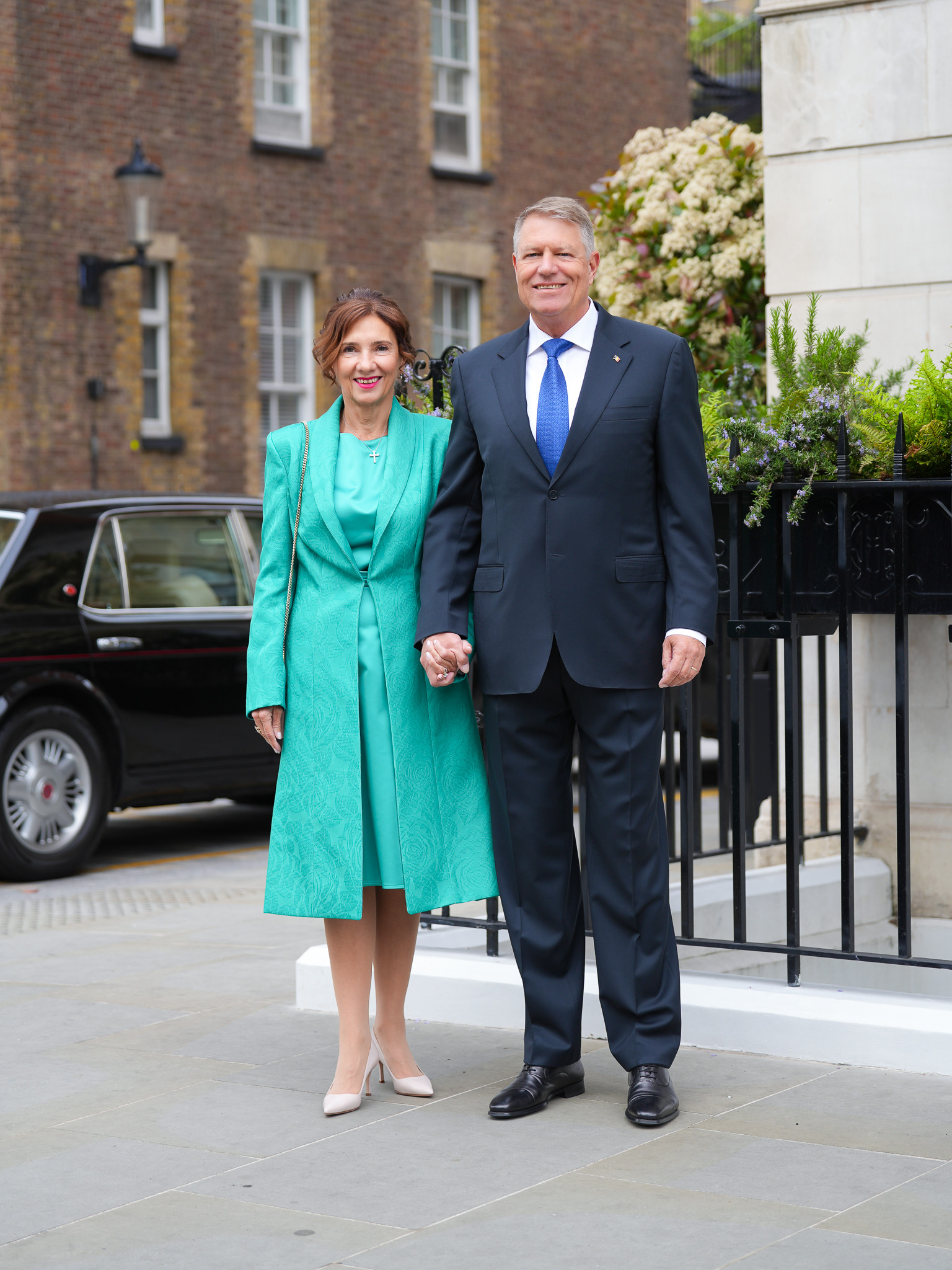 Preşedintele Klaus Iohannis, împreună cu soția sa, participă la ceremonia de încoronare a Regele Charles al III-lea al Marii Britanii