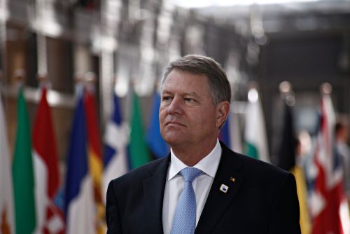 Președintele Klaus Iohannis răspunde întrebărilor privind utilizarea unui avion de lux pentru vizita în Coreea de Sud