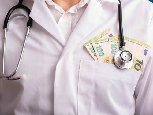 Șpaga din spitalele românești, boală grea. Județul în care se „încasează” cel mai mult