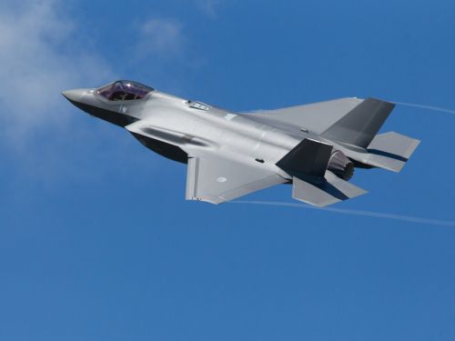 România intenționează să procure 32 de avioane F-35. MApN a trimis solicitarea în Parlament