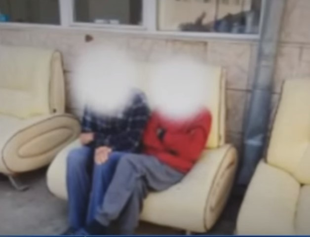 Noi dezvăluiri în cazul azilelor groazei. Bătrâni grav bolnavi și tineri cu dizabilități, ascunși în două clădiri în construcție, pe un câmp din Tunari