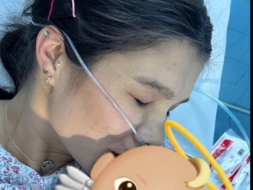 Sora lui Culiță Sterp a născut pe cale naturală. Cum se va numi fiul ei: „Sunt cea mai fericită mamă”