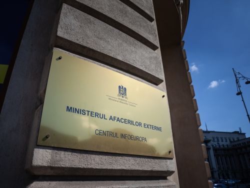 Schimbări la vârful MAE: Iulian Fota, demis din funcția de secretar de stat