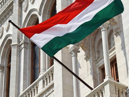 Ungaria întărește legăturile în domeniul apărării și comerțului internațional cu Suedia și Iranul