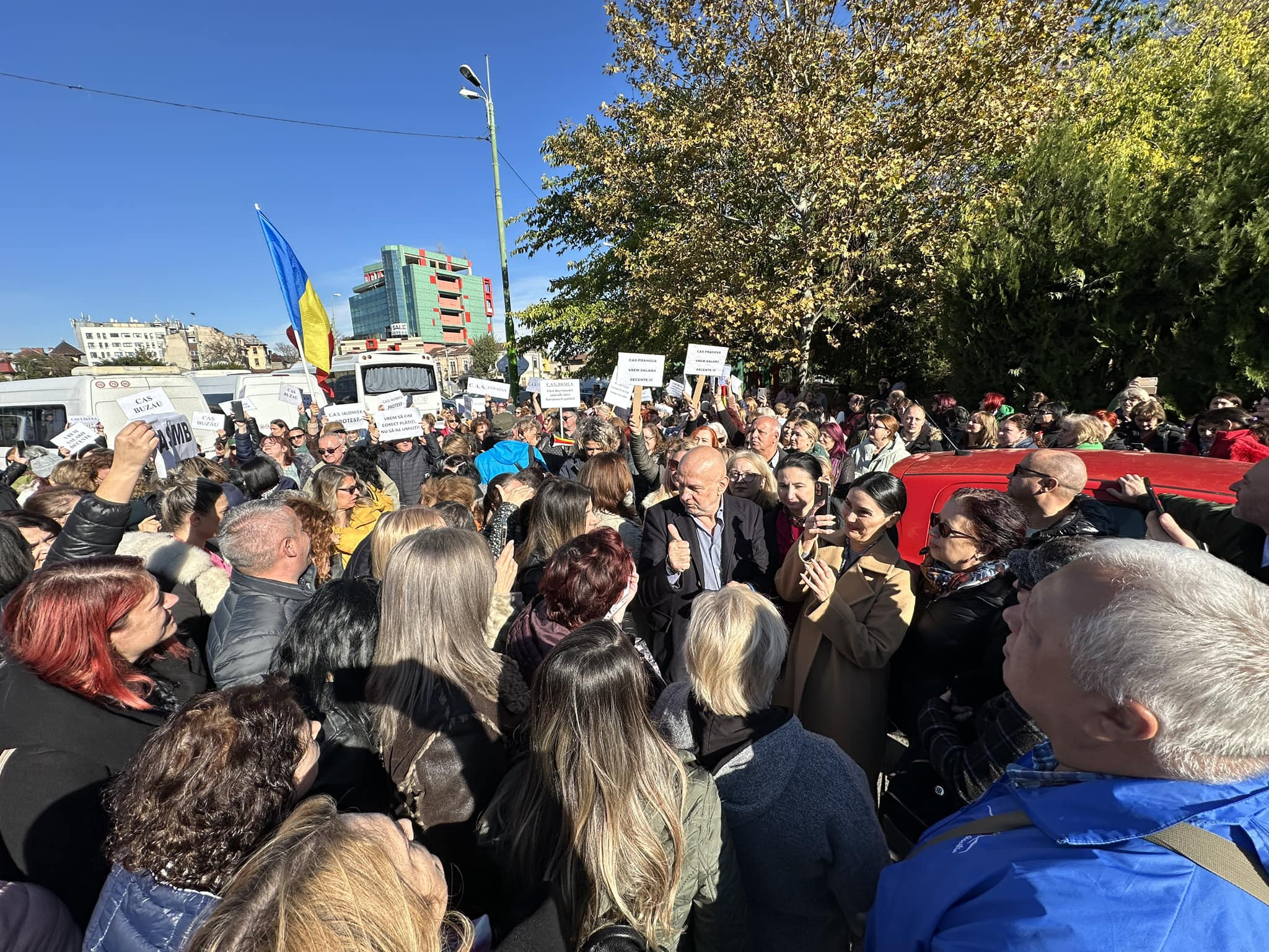 Protestul anunțat de angajații CNAS, anulat. Totuși, farmaciștii și pacienții sunt gata să iasă în stradă