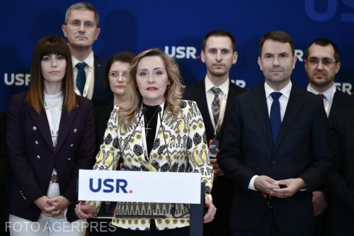 Elena Lasconi devine președinte al USR și anunță candidatura pentru prezidențiale