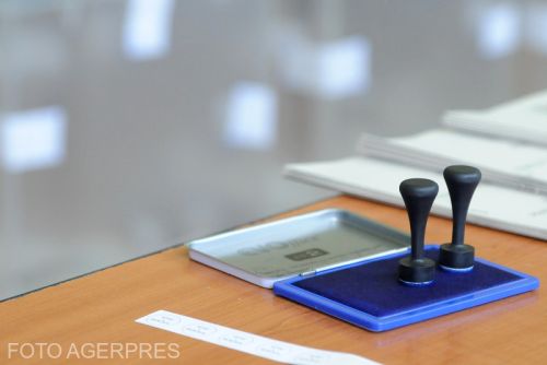 Majoritatea românilor susțin votul obligatoriu, relevă un sondaj recent