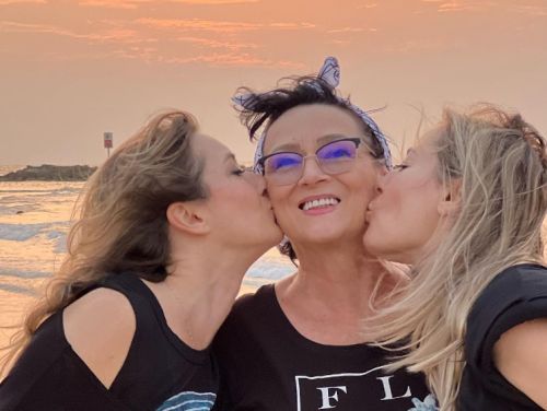 Laura Cosoi este în doliu. Mama ei a murit: „Ești în inima noastră!”