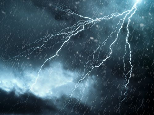 Vremea schimbă foaia. De la caniculă, trecem la temperaturi de toamnă