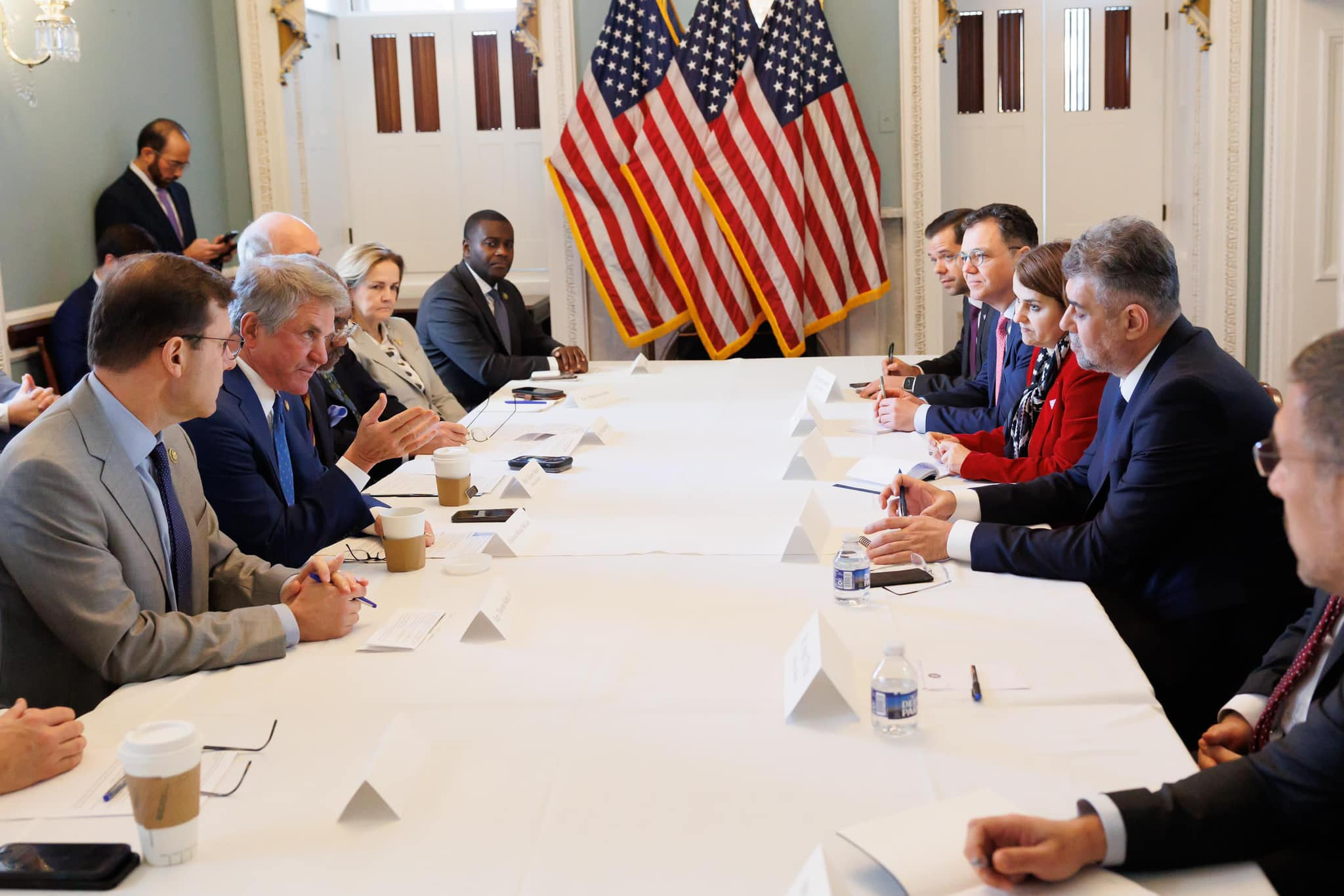 Concluzii după vizita premierului Ciolacu în SUA. Cea mai mare miză pentru România, eliminarea vizelor, vine cu o condiție