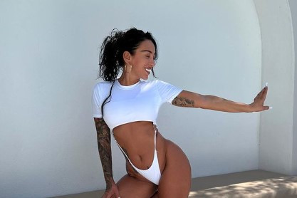 Ruby ar fi trebuit să susțină un concert pentru românii din Israel. Artista, prinsă în mijlocul războiului: „Mi-e şi frică să mă urc acum în avion”