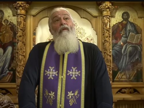 Răspunsul unui teolog către părintele Calistrat care le cere românilor să doneze Biserii 10% din darul de nunta: „Nu, părinte, nu Dumnezeu e prost!”