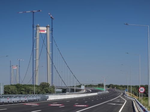Circulația de pe podul de la Brăila s-a deschis. Reguli de circulație pe care șoferii sunt obligați să le respecte