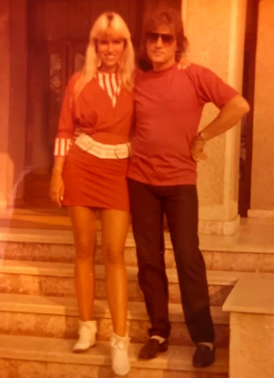 Fosta soție a lui Mihai Constantinescu suferă și acum după dispariția solistului: „Îmi este cumplit de dor de el!”