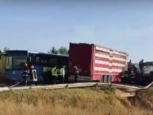 Accident grav în Teleorman între două autocare și un TIR. Planul Roșu de Intervenție a fost activat