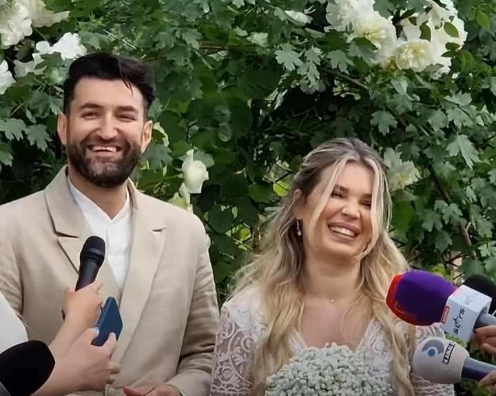 Smiley și-a pus fanii pe gânduri. Ce a declarat înainte de a pleca în luna de miere: „Mai apare un copil”