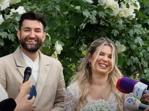 Smiley și-a pus fanii pe gânduri. Ce a declarat înainte de a pleca în luna de miere: „Mai apare un copil”
