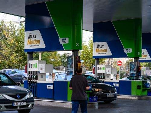 O nouă scumpire a carburanților în România! Cât costă un plin