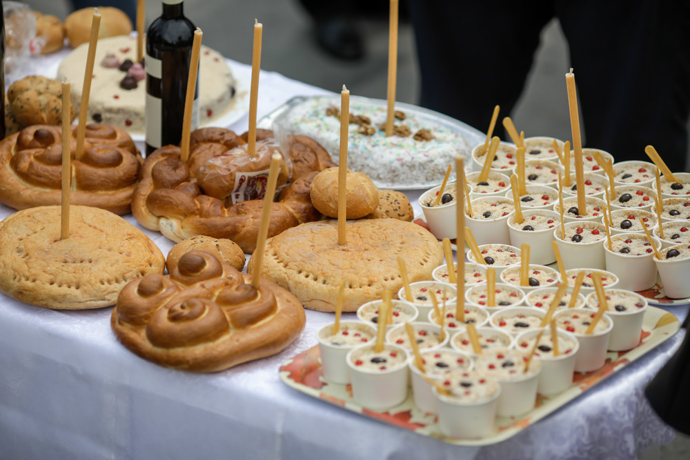 Moşii de vară 2023. Superstiții, obiceiuri și tradiții în Sâmbăta Morţilor